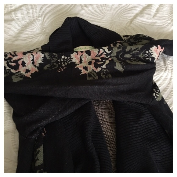 Staring at Stars Floral Cardigan - Picture 10 of 13